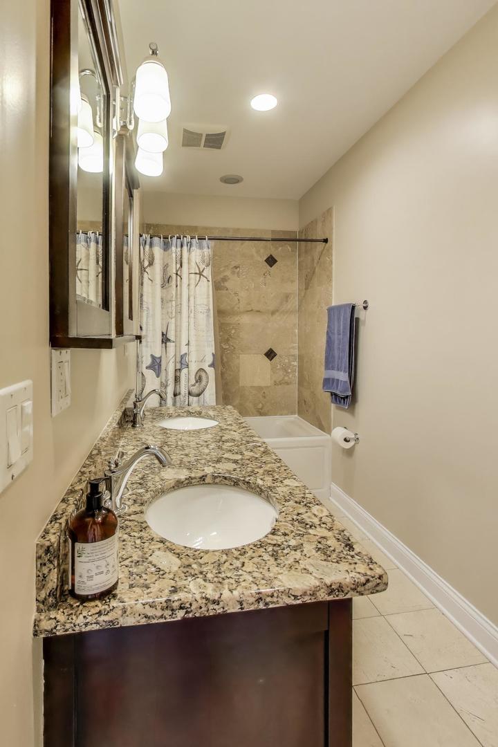 3472 W North Shore Avenue Property Photo 14