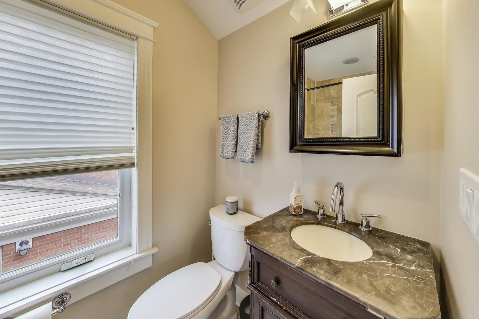 3472 W North Shore Avenue Property Photo 19