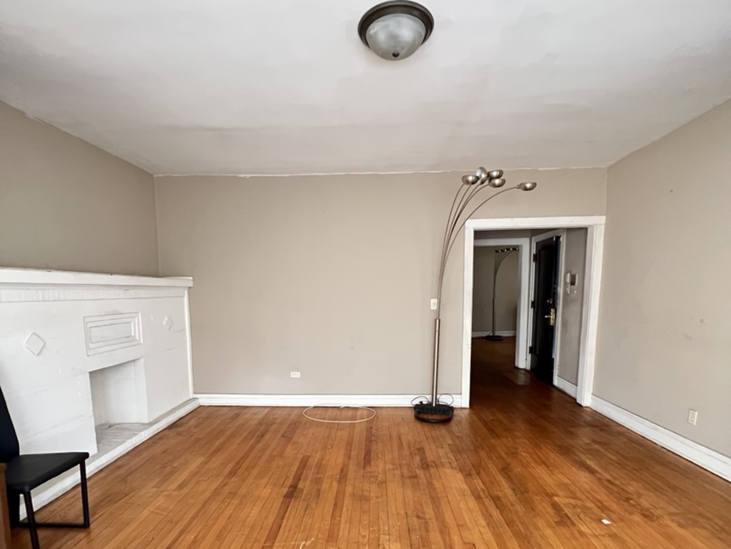 7823 S Cornell Avenue Property Photo 10