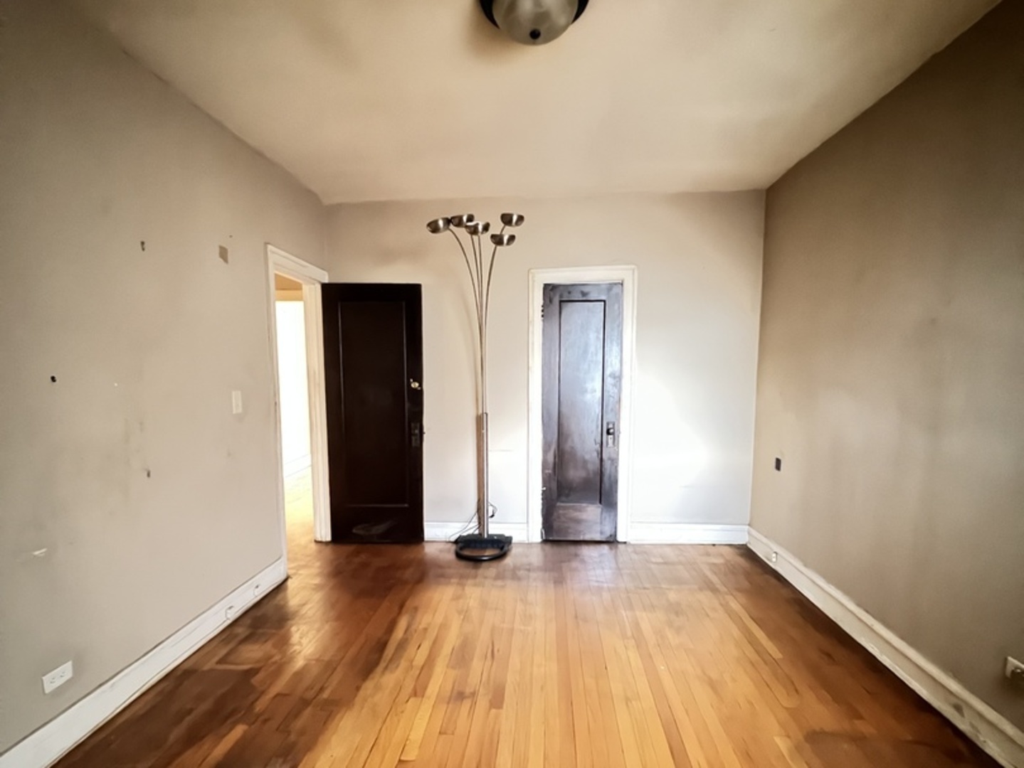 7823 S Cornell Avenue Property Photo 26
