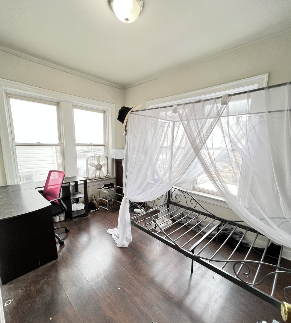 7823 S Cornell Avenue Property Photo 44