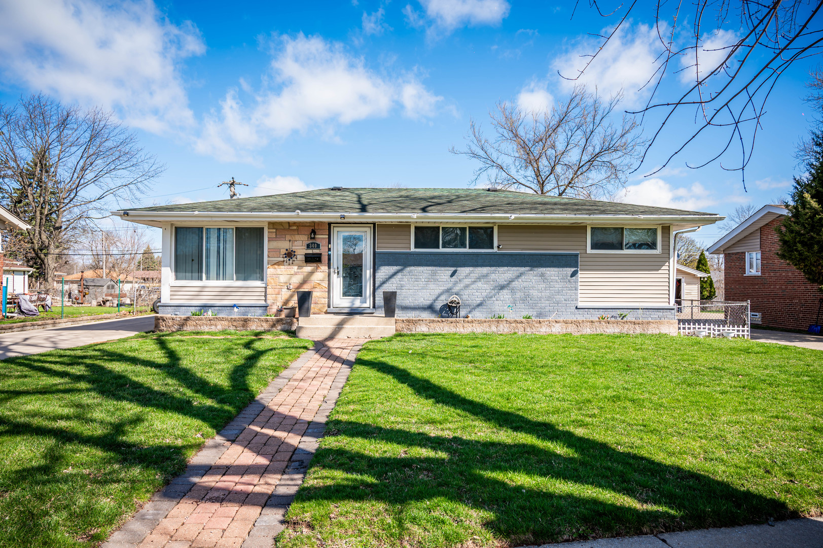 340 E Drake Avenue Property Photo 1