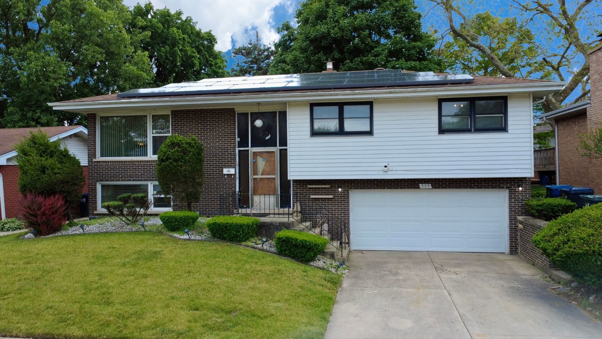 539 E 169th Street Property Photo 2