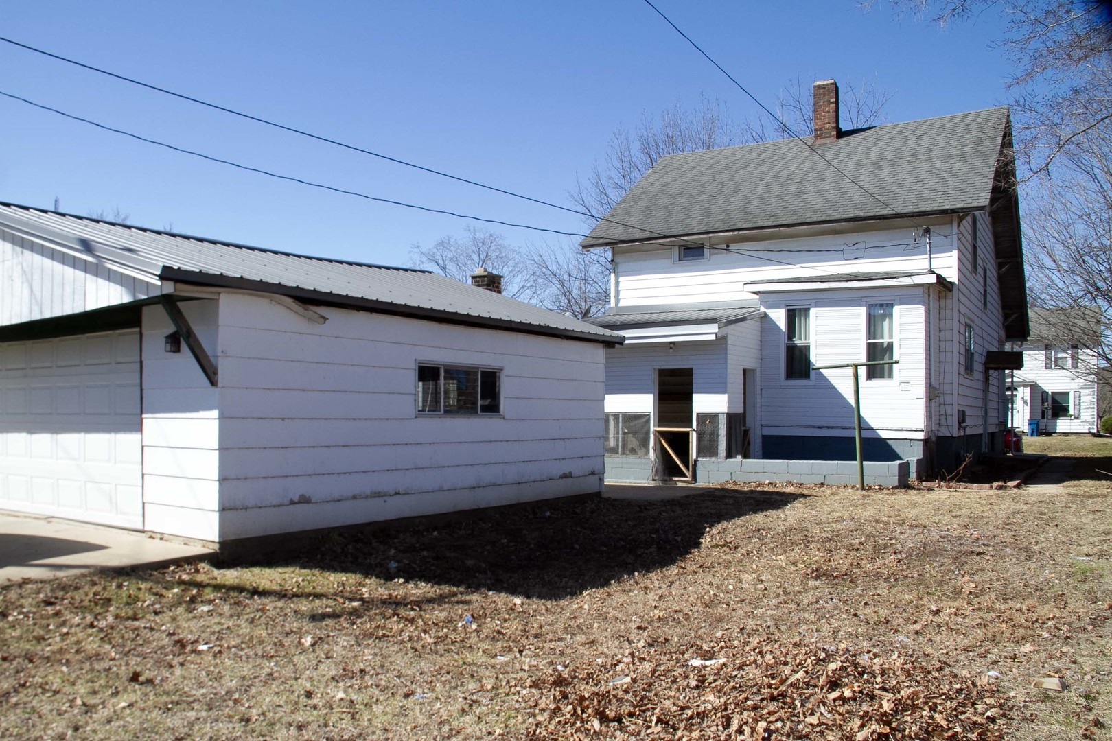 207 Poplar Street Property Photo 3