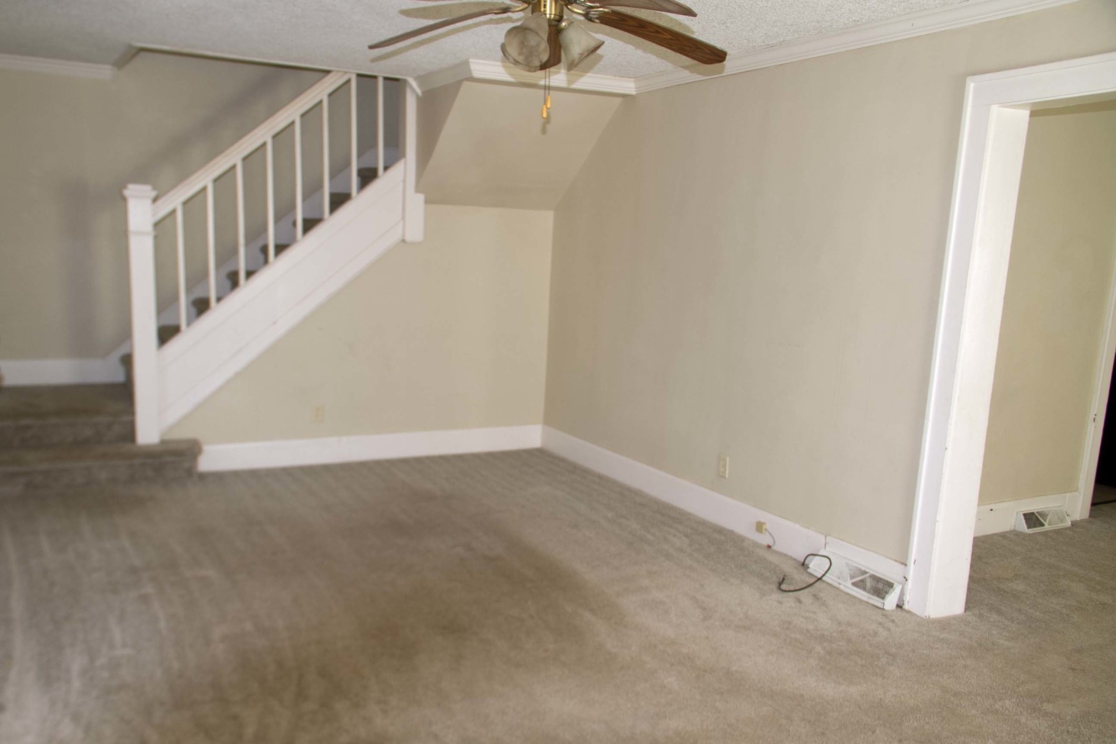 207 Poplar Street Property Photo 5