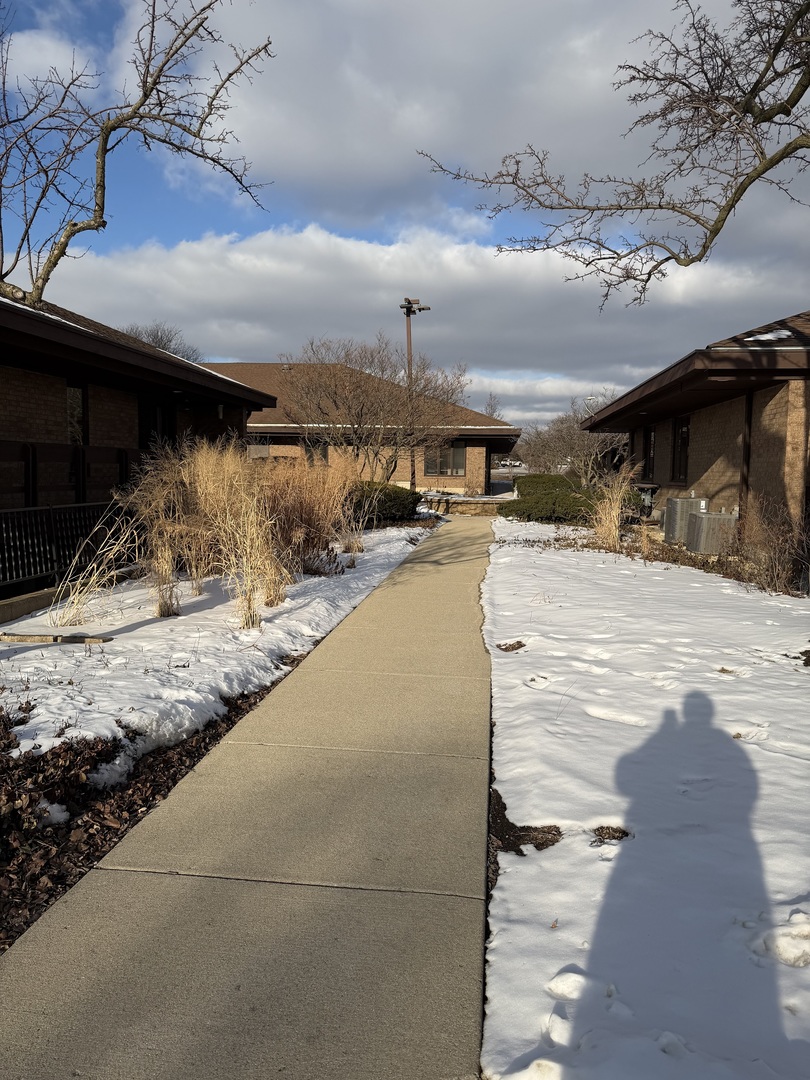 501-517 Thornhill Drive E Property Photo 8