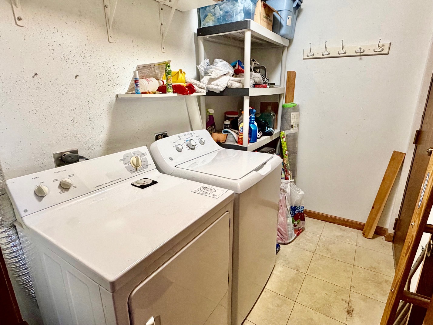7925 Paxton Avenue 3b Property Photo 15