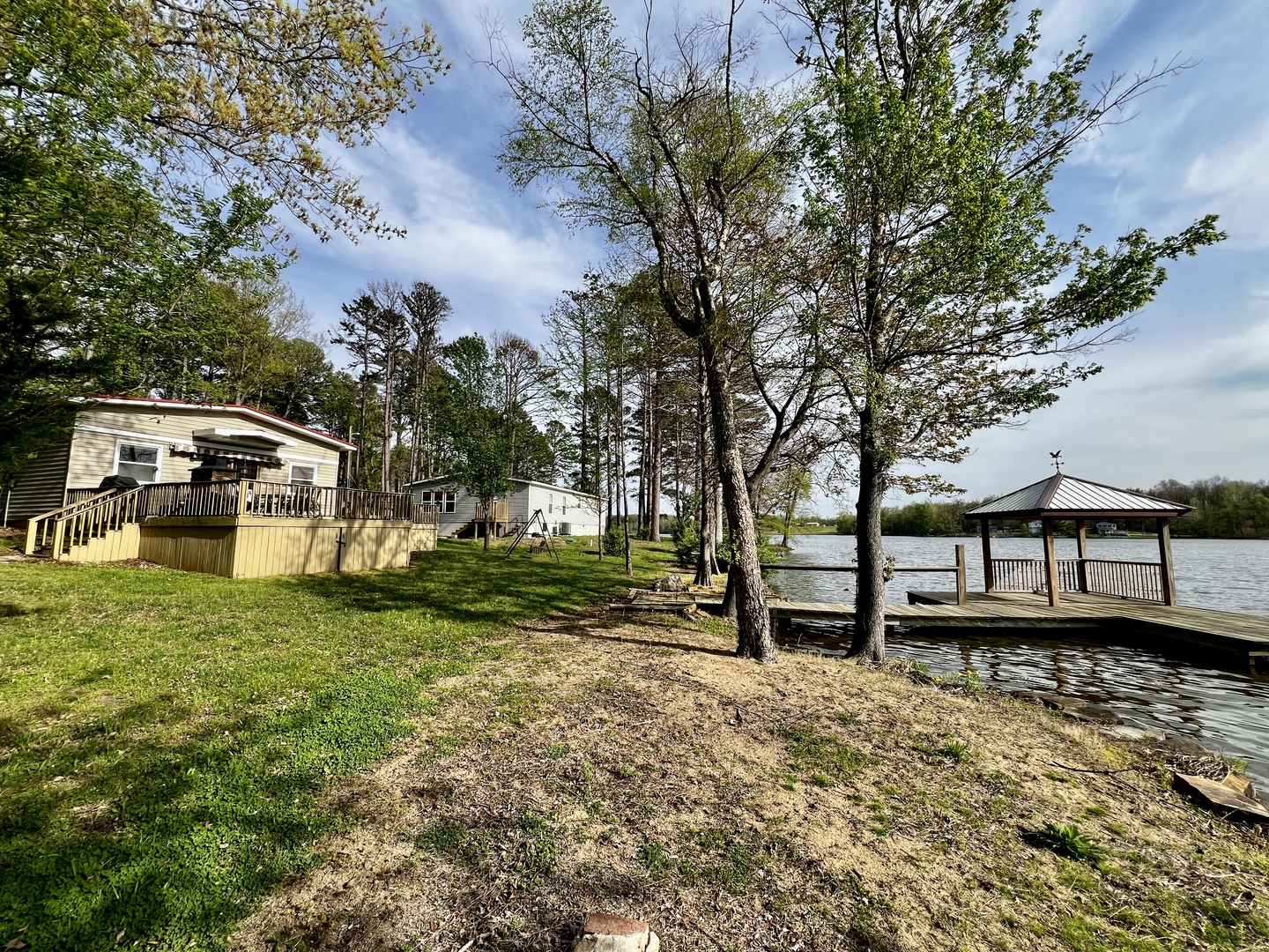 20062 N Shore Lane Property Photo 3