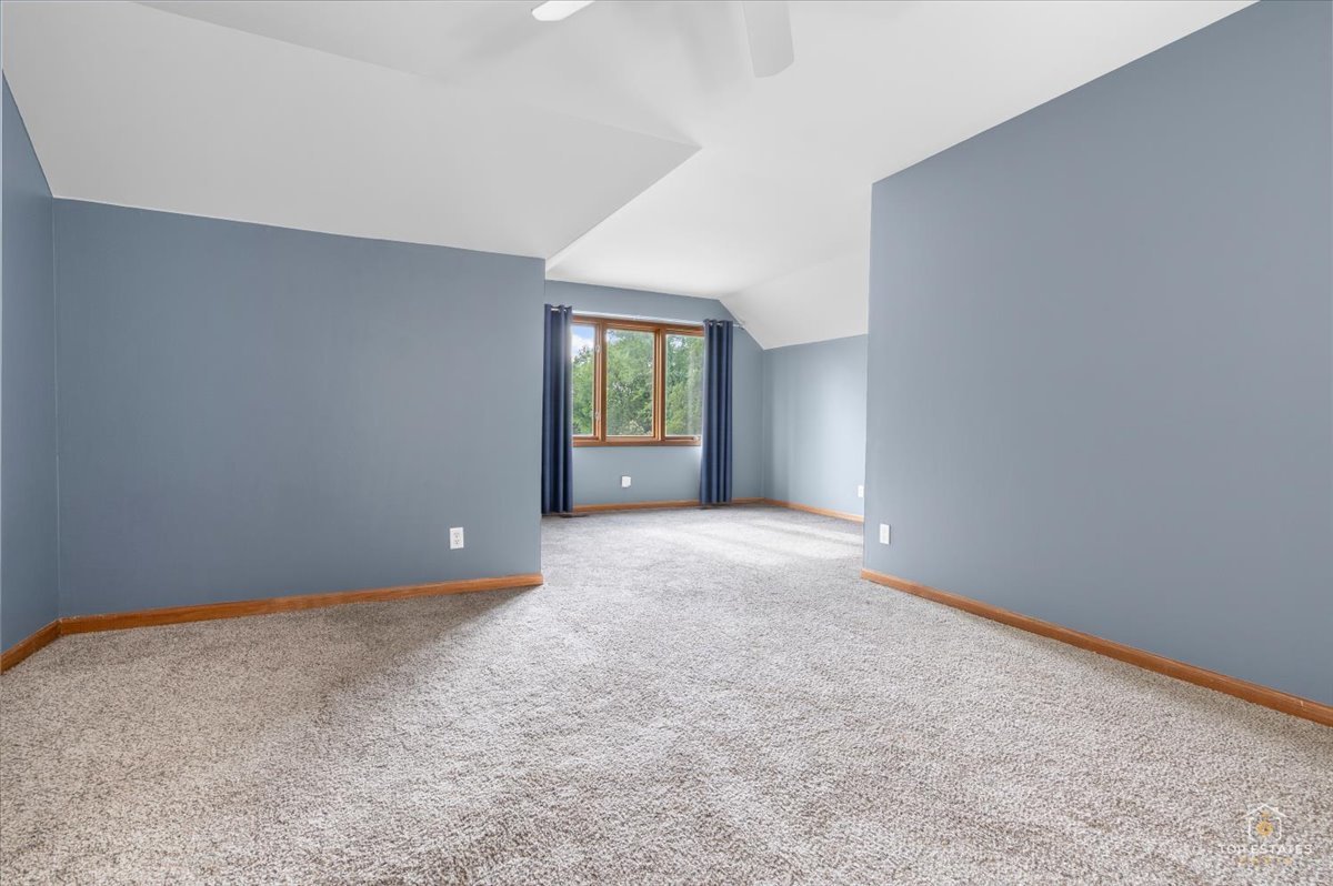 601 Ridgelawn Trail Property Photo 28