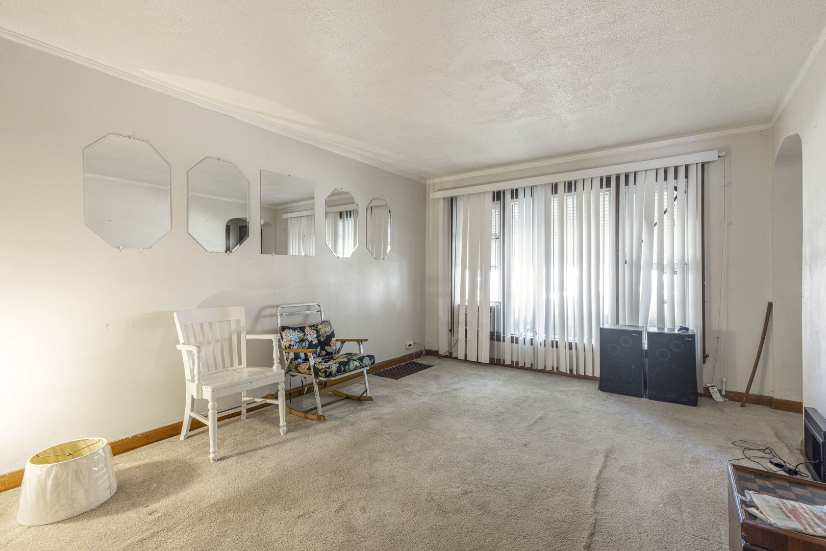 10535 S Peoria Street Property Photo 16