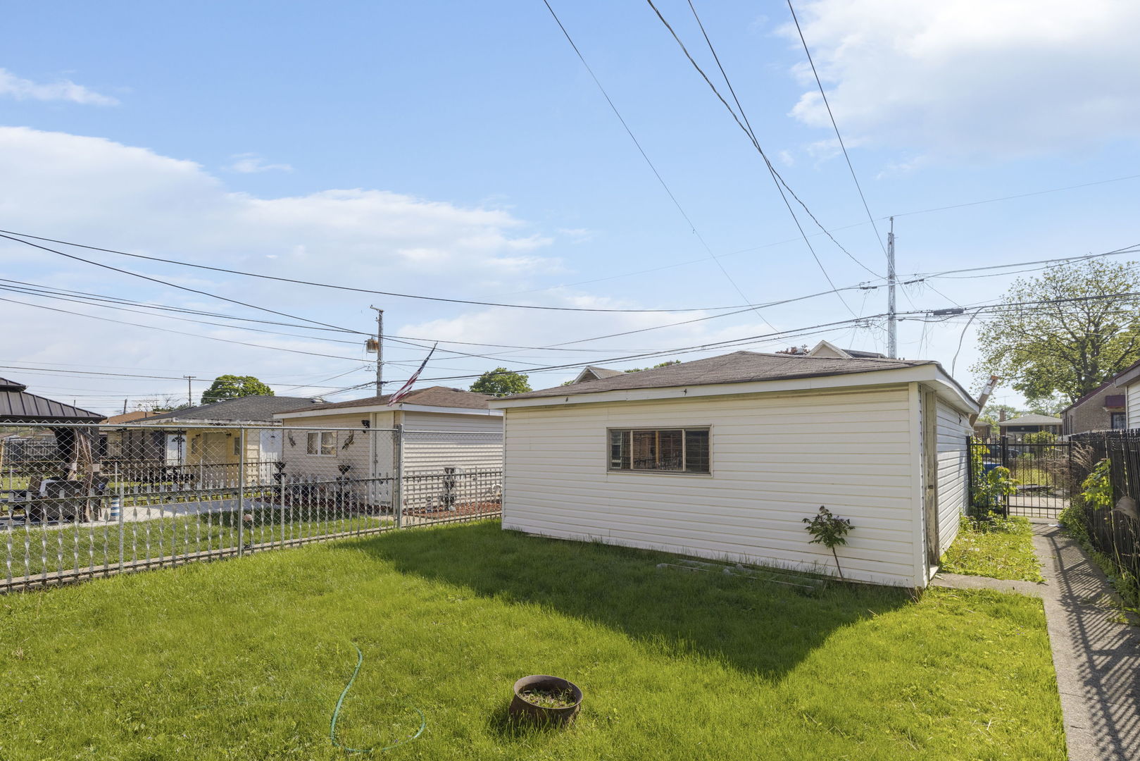 10535 S Peoria Street Property Photo 17