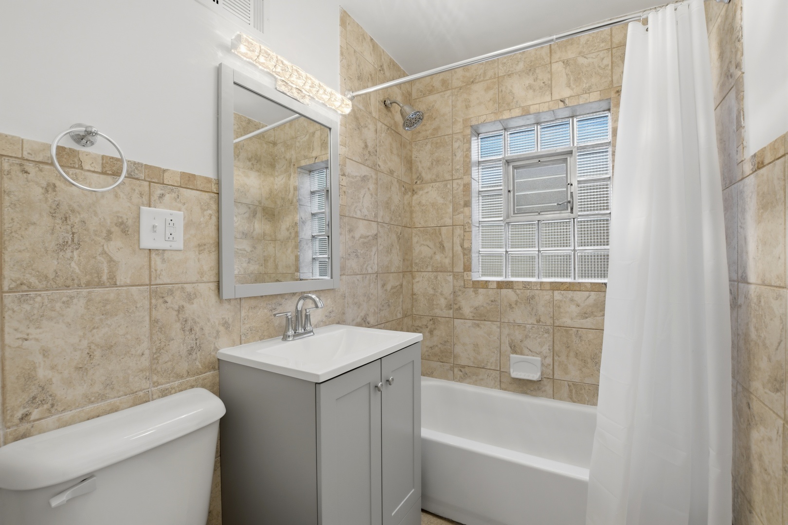 4438 Wesley Terrace Property Photo 7