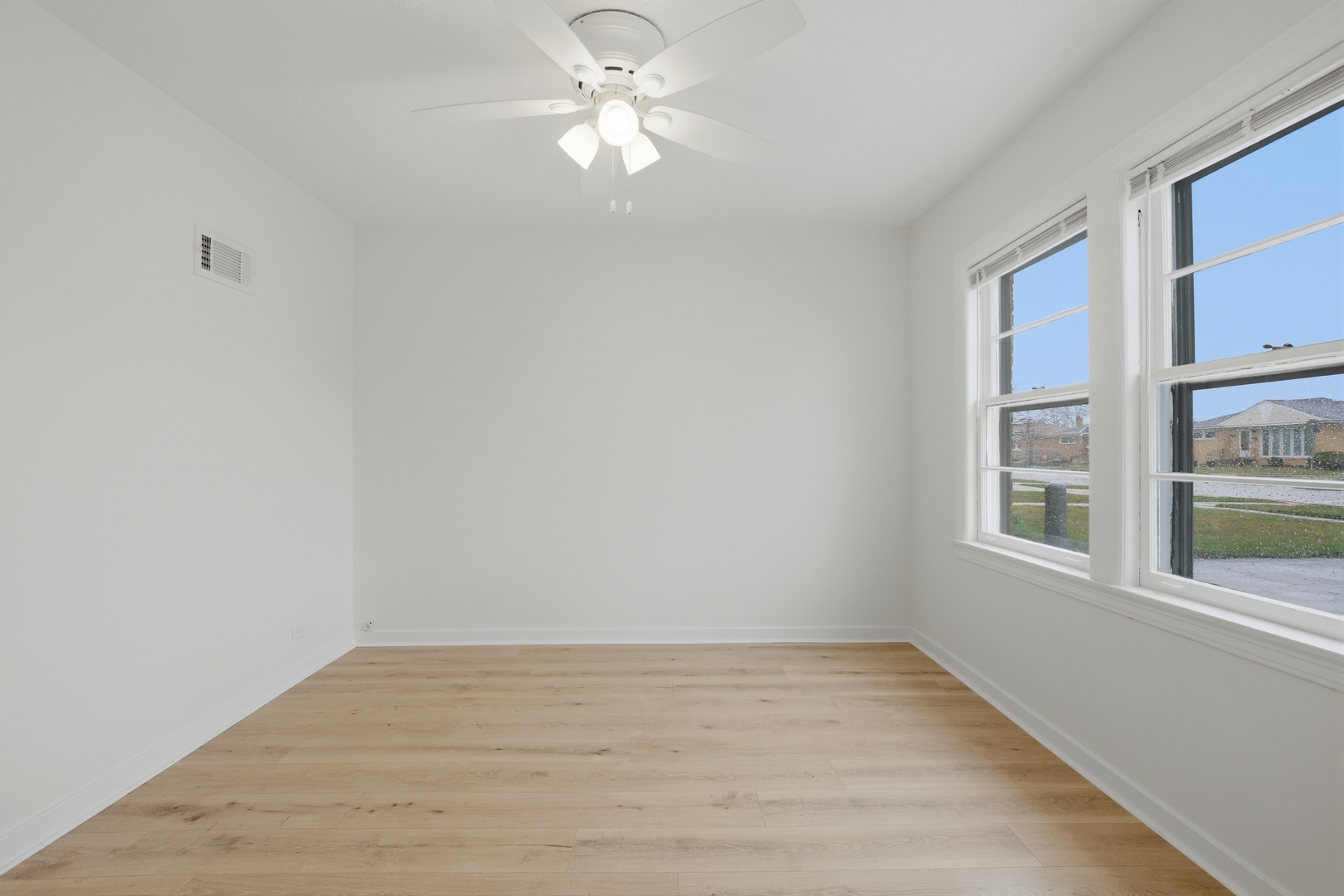 4438 Wesley Terrace Property Photo 10