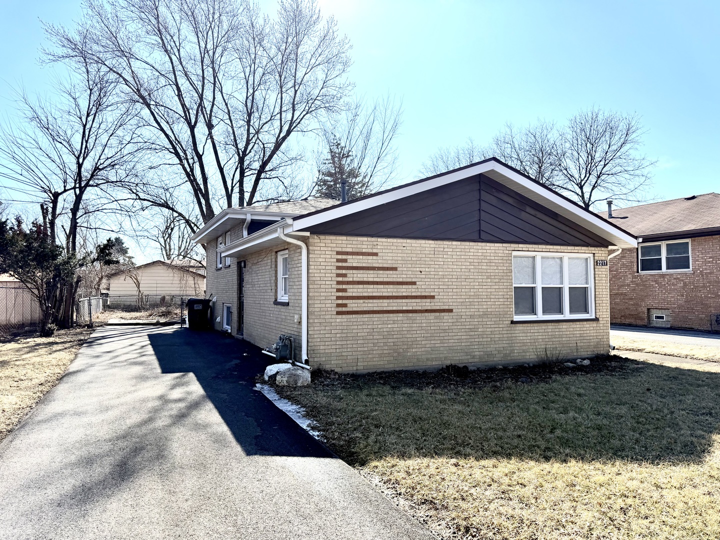 2217 W 156th Place Property Photo 3