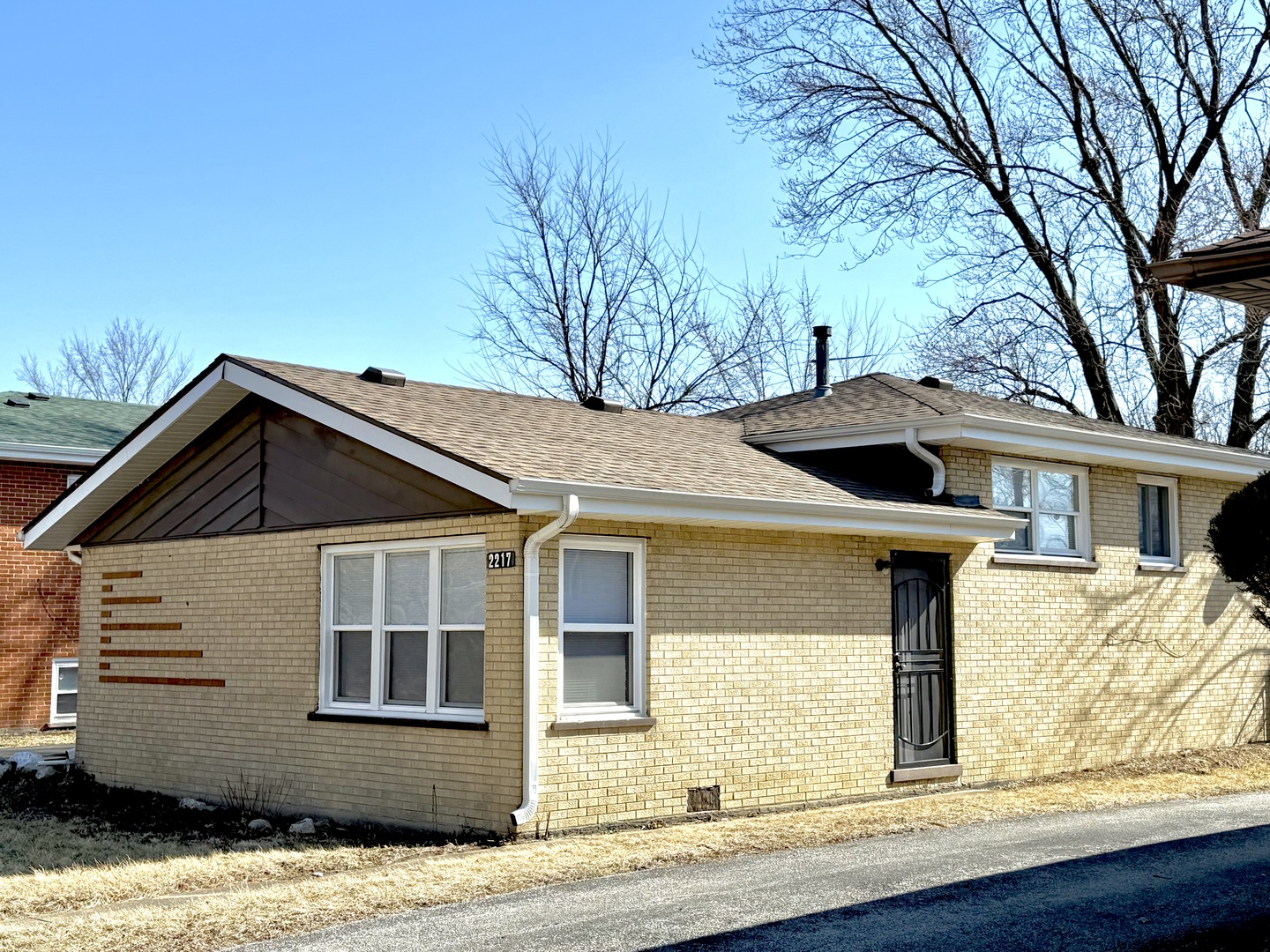 2217 W 156th Place Property Photo 5