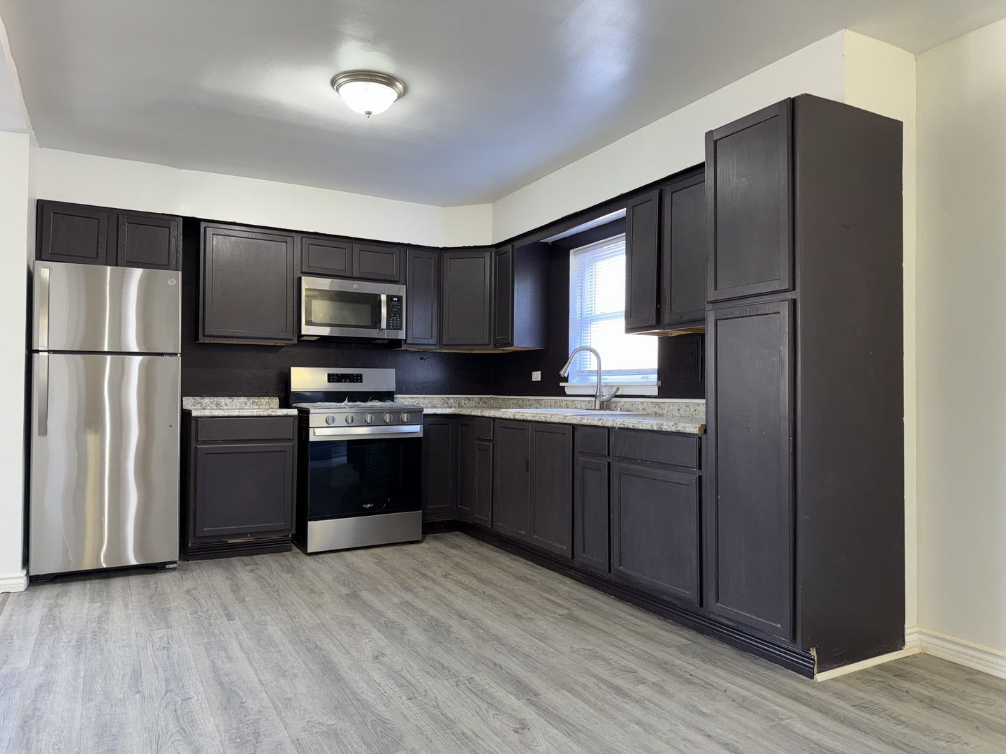 2217 W 156th Place Property Photo 8