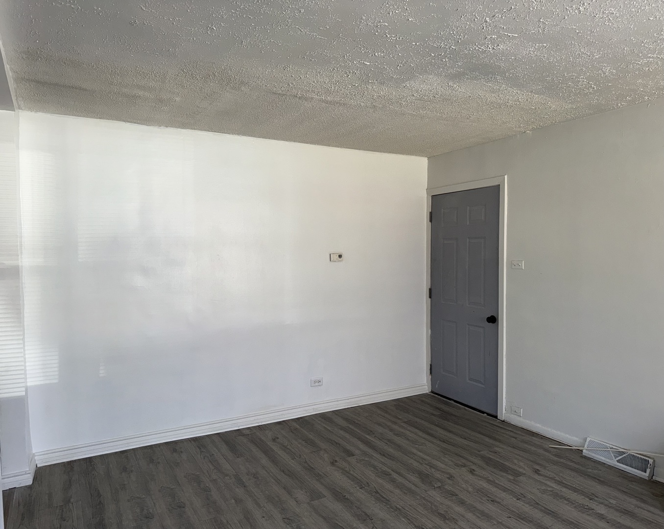2217 W 156th Place Property Photo 11