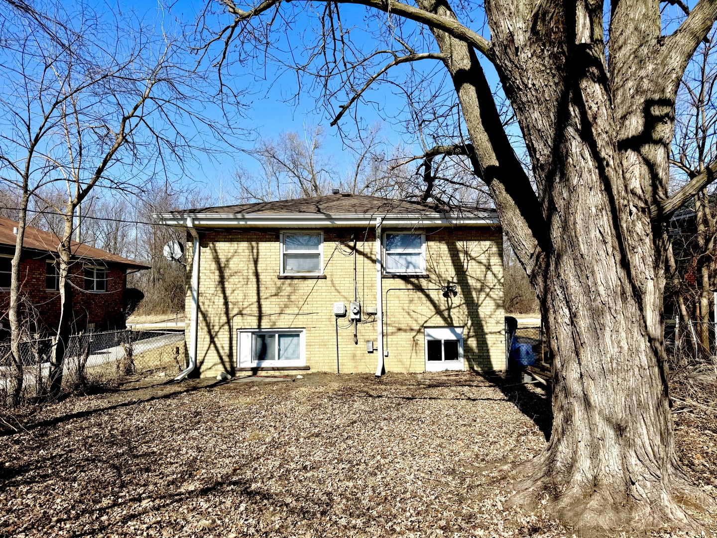 2217 W 156th Place Property Photo 33