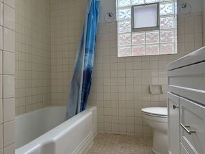 5534 N Campbell Avenue 3e Property Photo 12