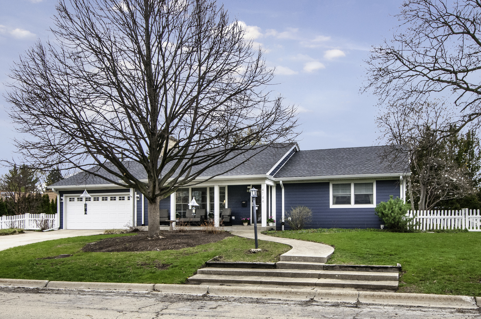 4744 Franklin Avenue Property Photo 1