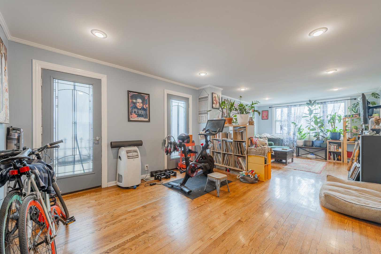 4054 N Western Avenue Property Photo 16