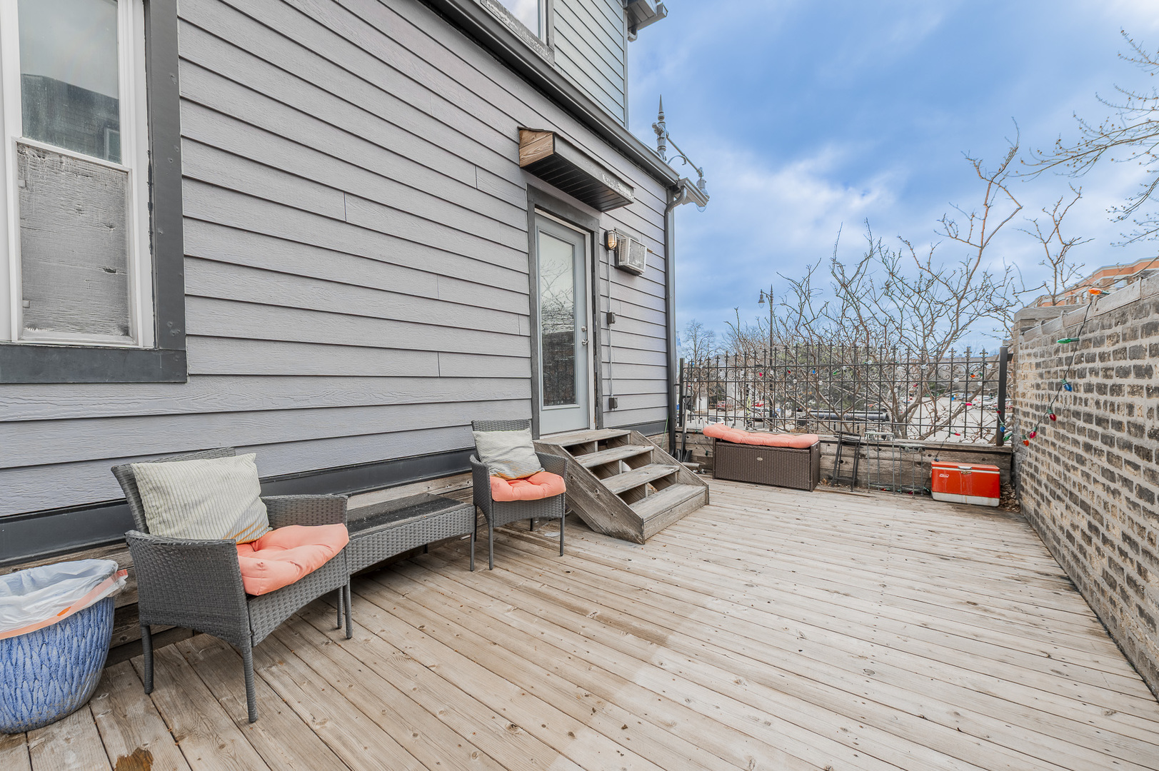 4054 N Western Avenue Property Photo 28
