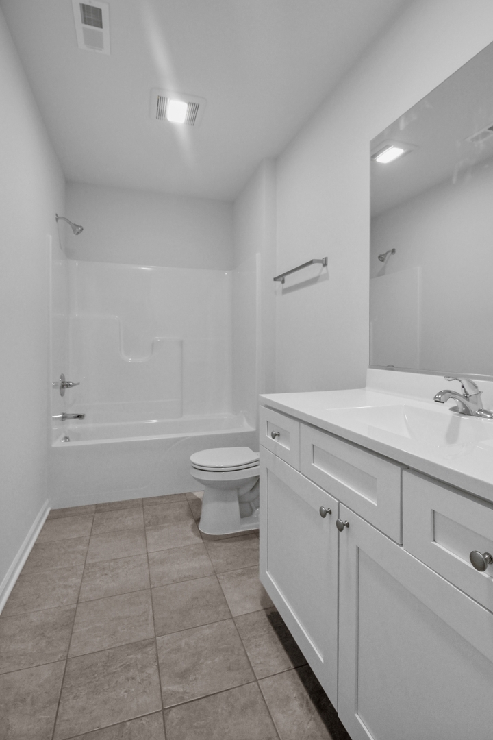 3033 W 82nd Place C Property Photo 10