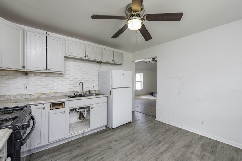644 Lenox Avenue Property Photo 15