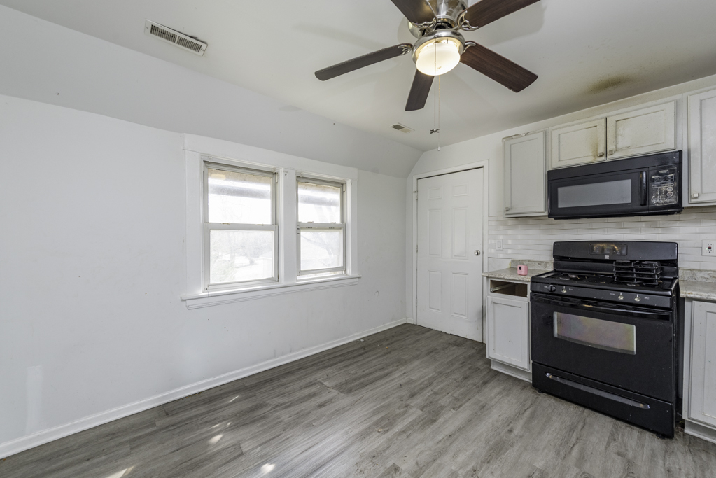 644 Lenox Avenue Property Photo 19