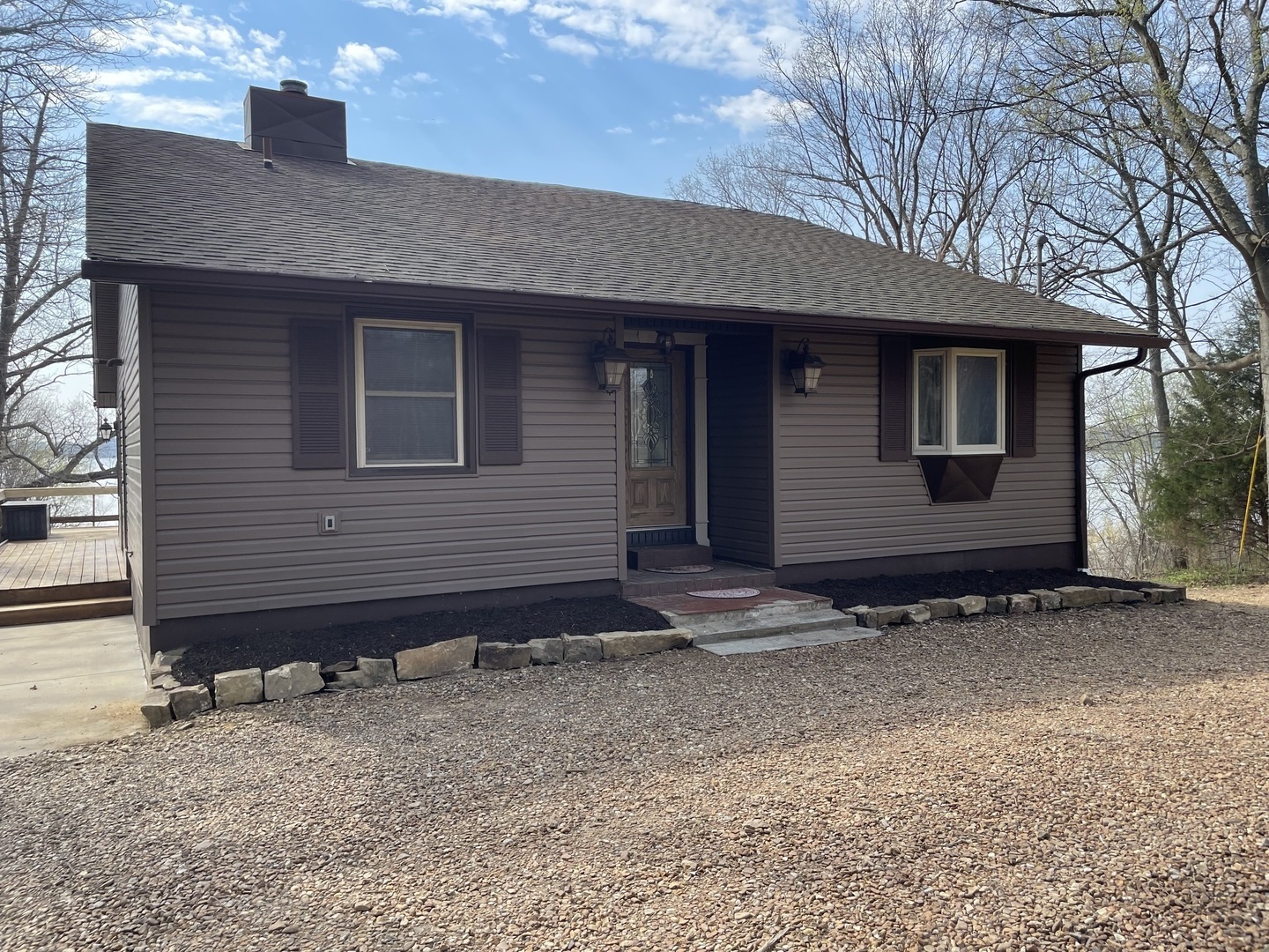 3512 Riverview Lake Road Property Photo 1