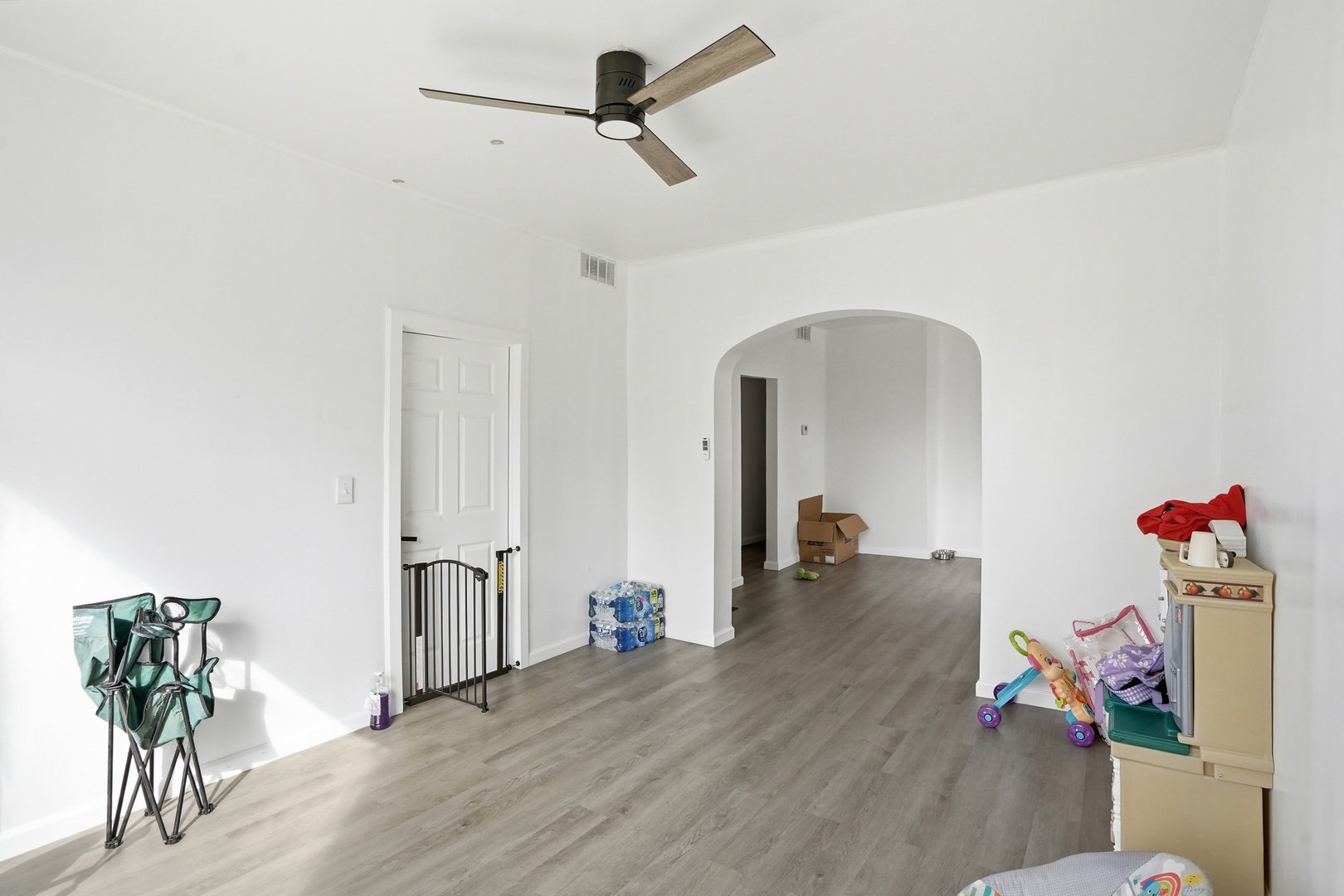 7923 S Lowe Avenue Property Photo 13