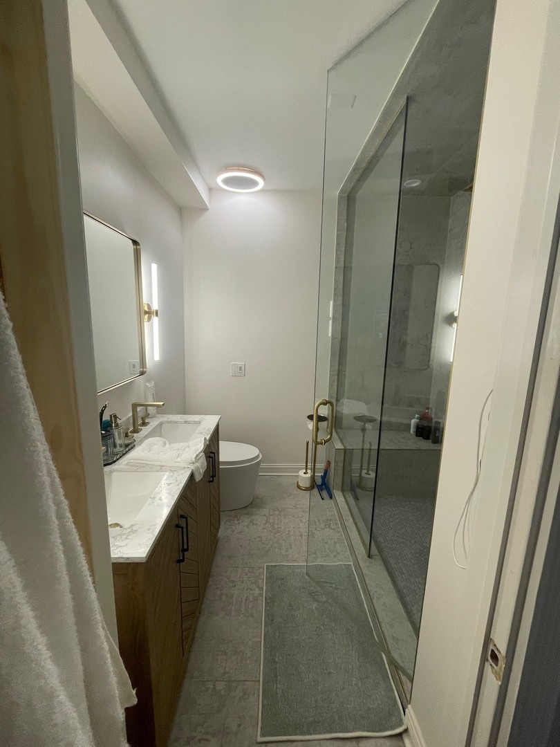 4542 N Ashland Avenue Property Photo 20