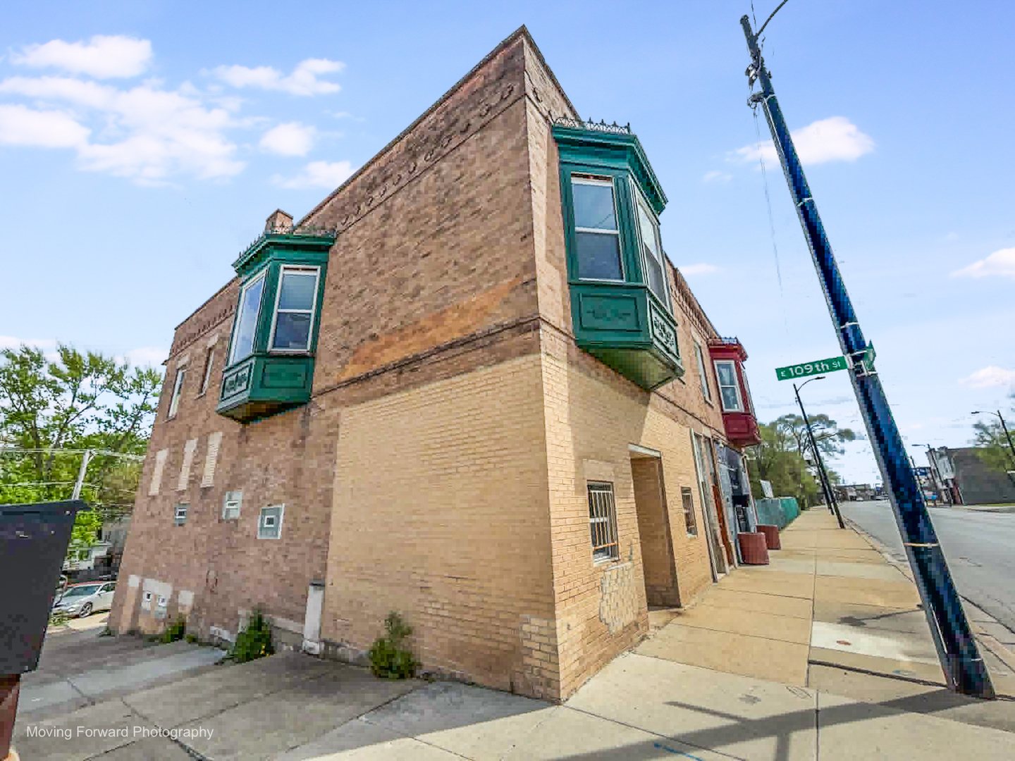 10901 S Michigan Avenue Property Photo 4