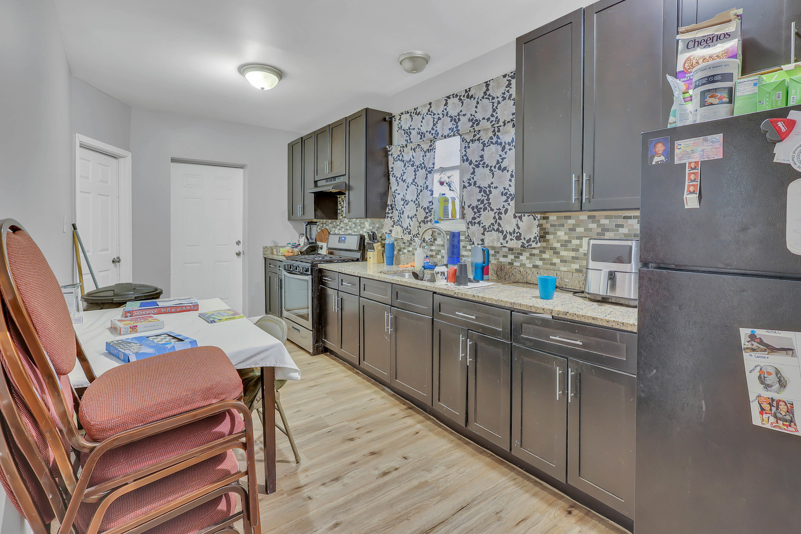 7927 S Langley Avenue Property Photo 15