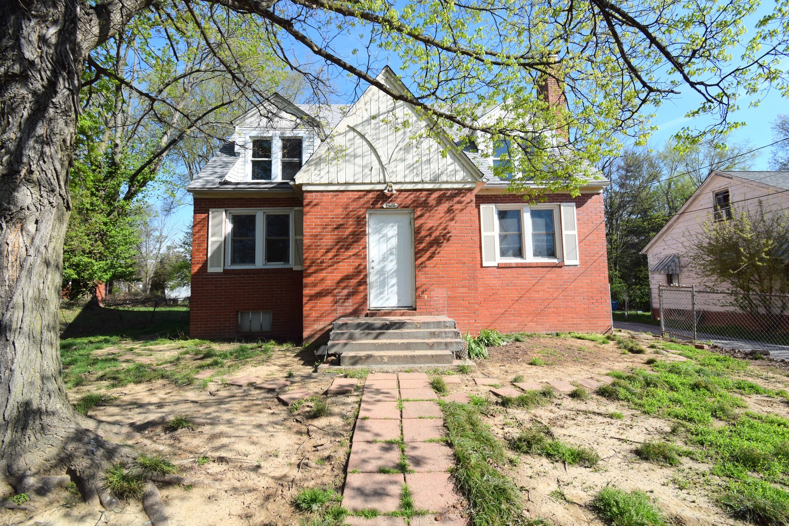 2308 Logan Street Property Photo 1
