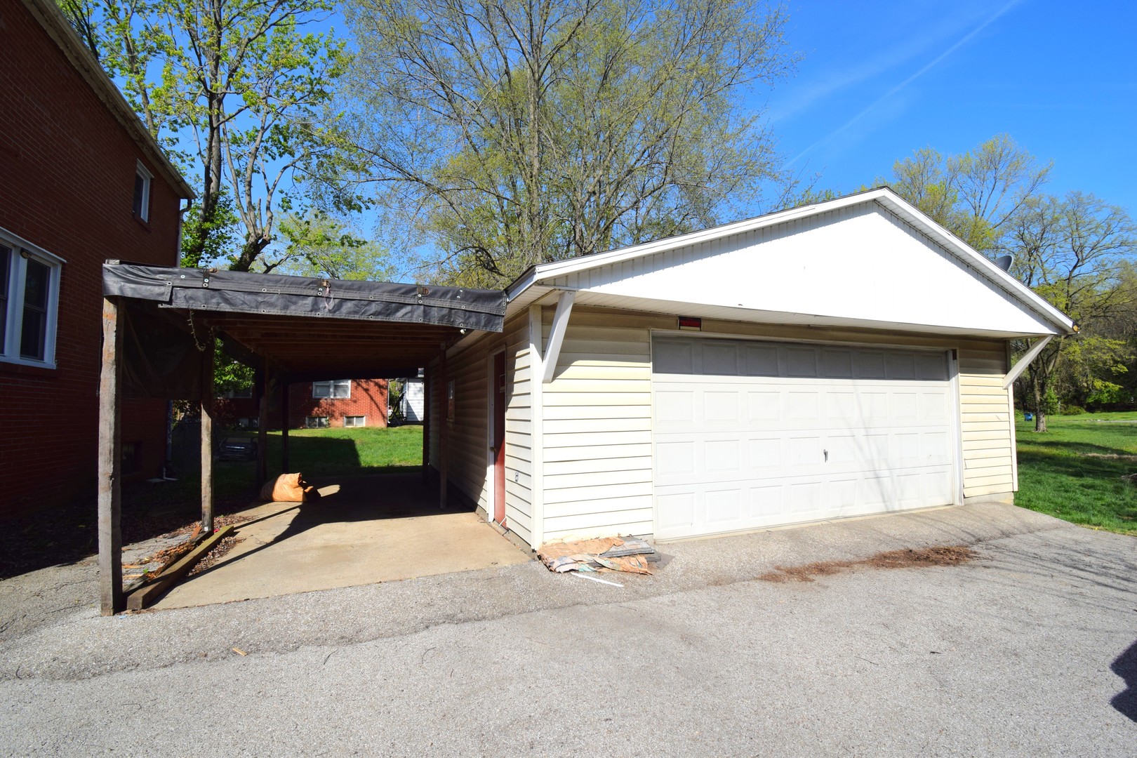 2308 Logan Street Property Photo 4