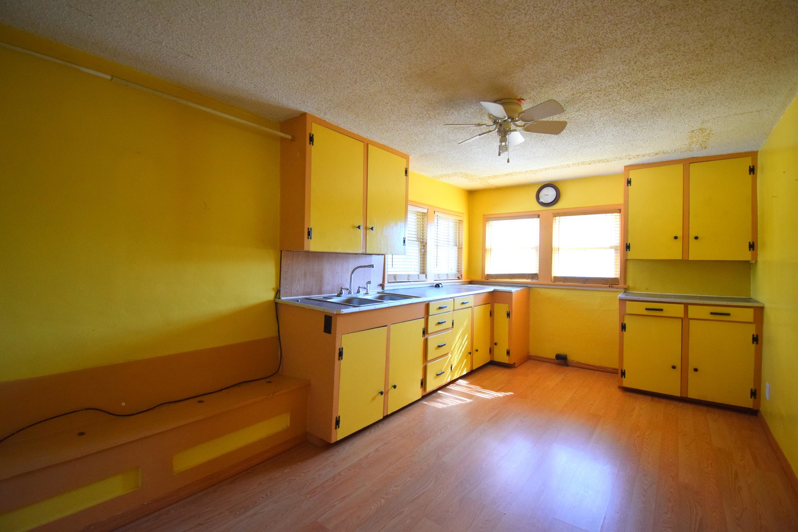 2308 Logan Street Property Photo 20