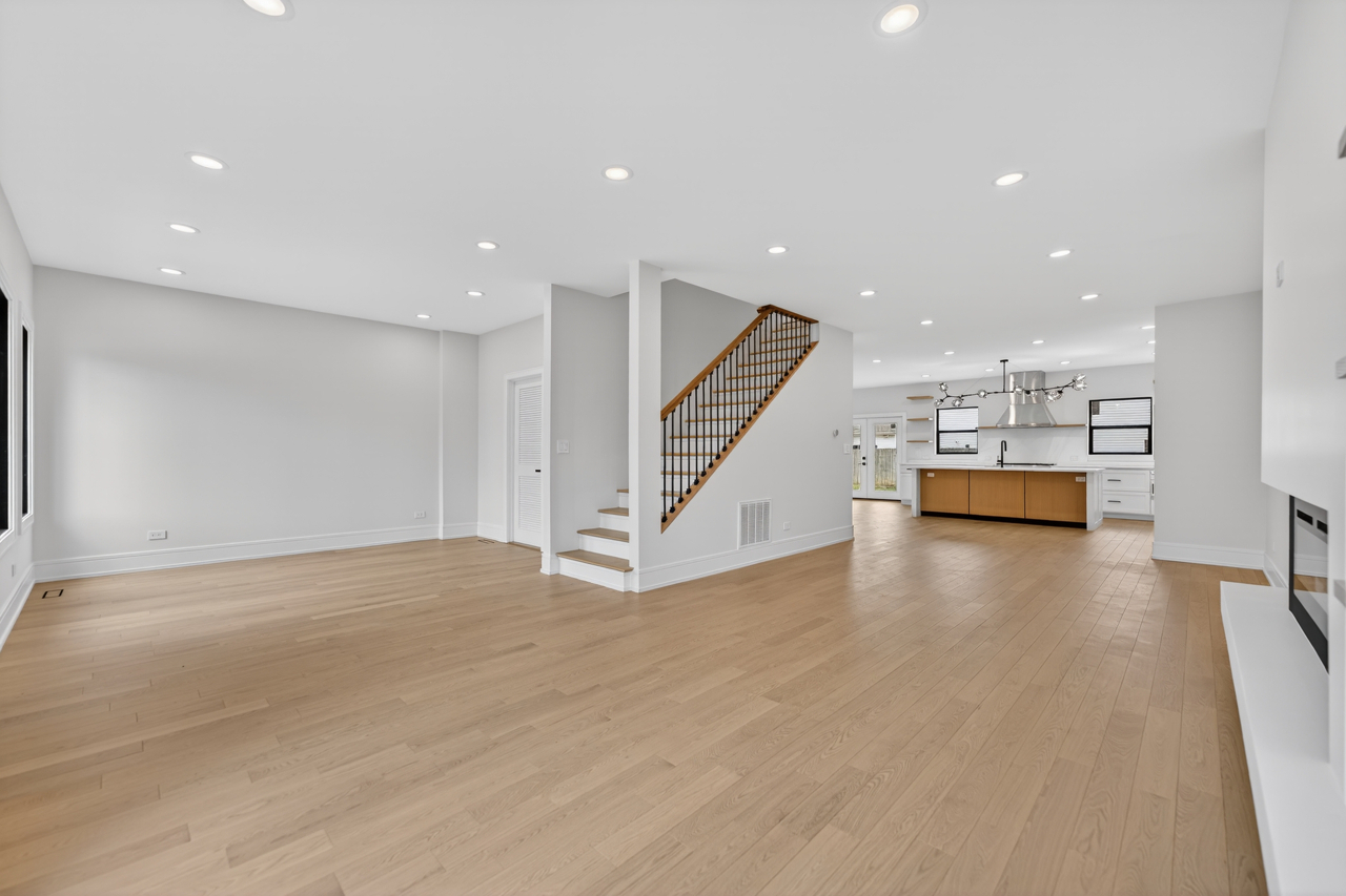 1634 63rd Street Property Photo 14