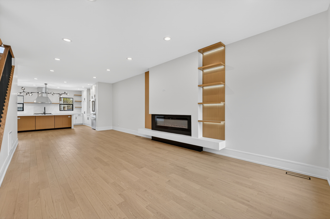 1634 63rd Street Property Photo 17