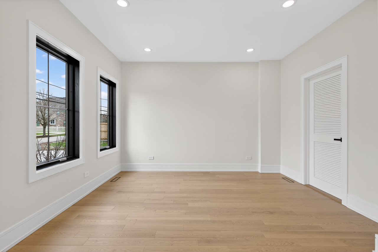 1634 63rd Street Property Photo 19