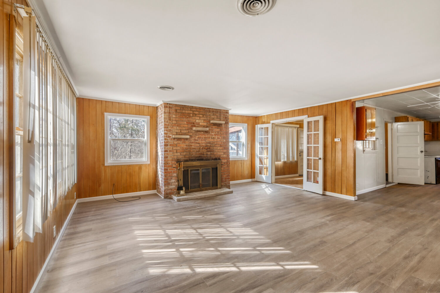 1705 Norfolk Avenue Property Photo 5