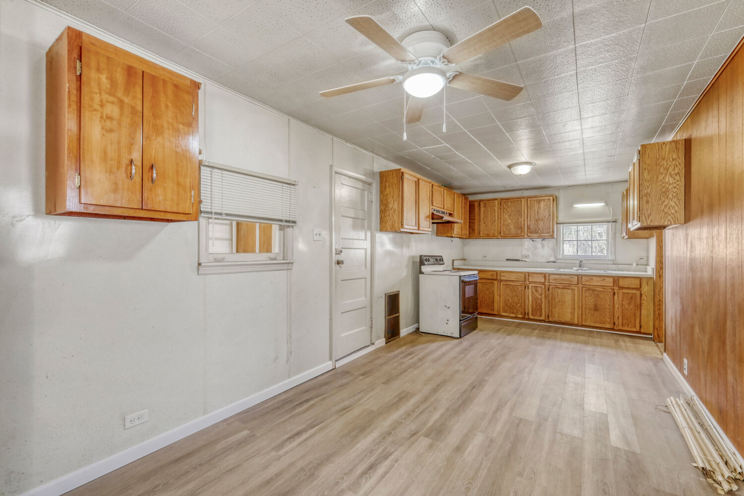 1705 Norfolk Avenue Property Photo 10