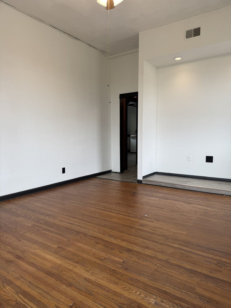 959 9th Street Property Photo 12