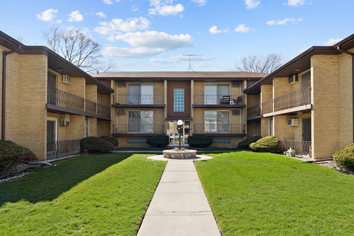 18318 Exchange Avenue 2F
