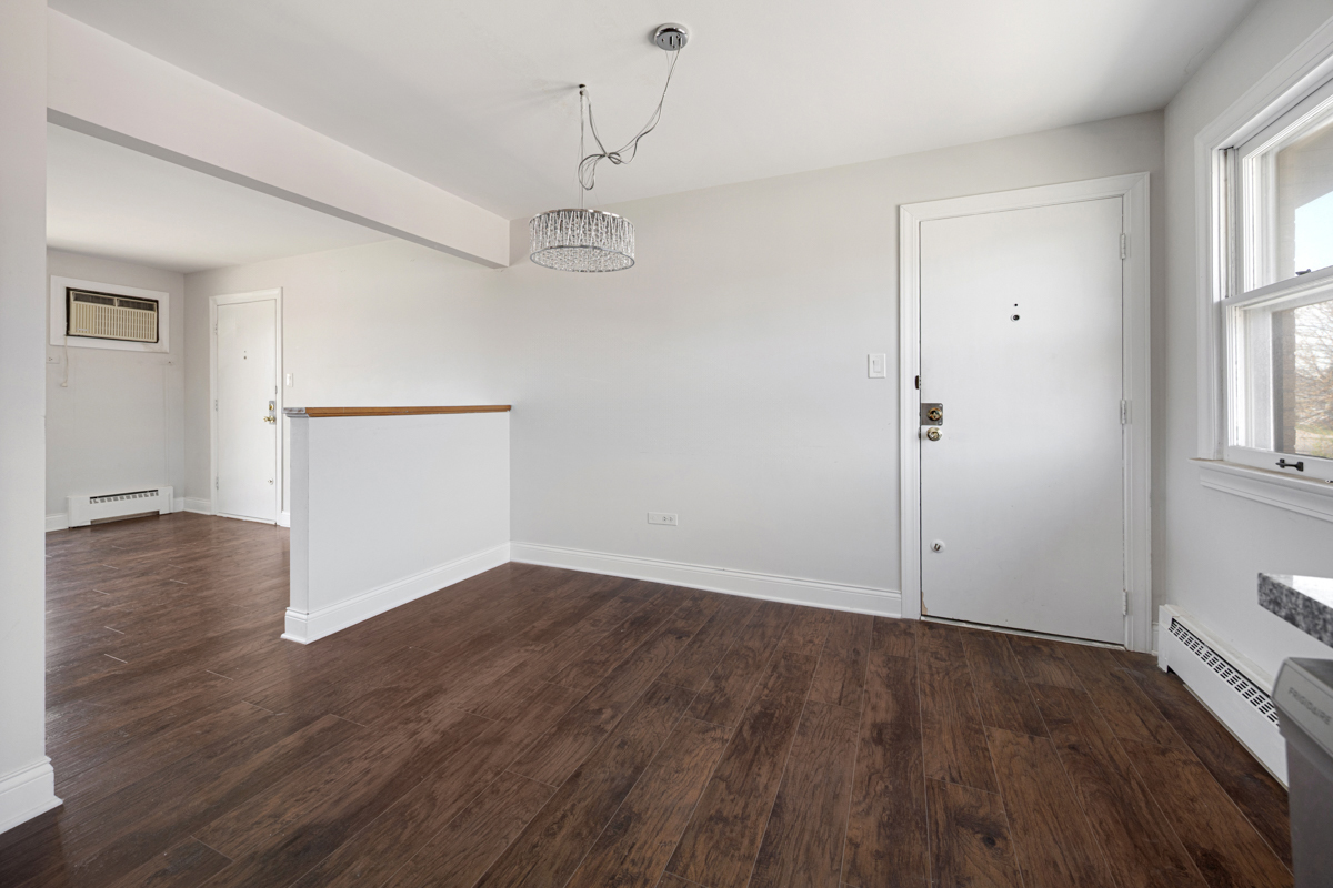 18318 Exchange Avenue 2f Property Photo 14