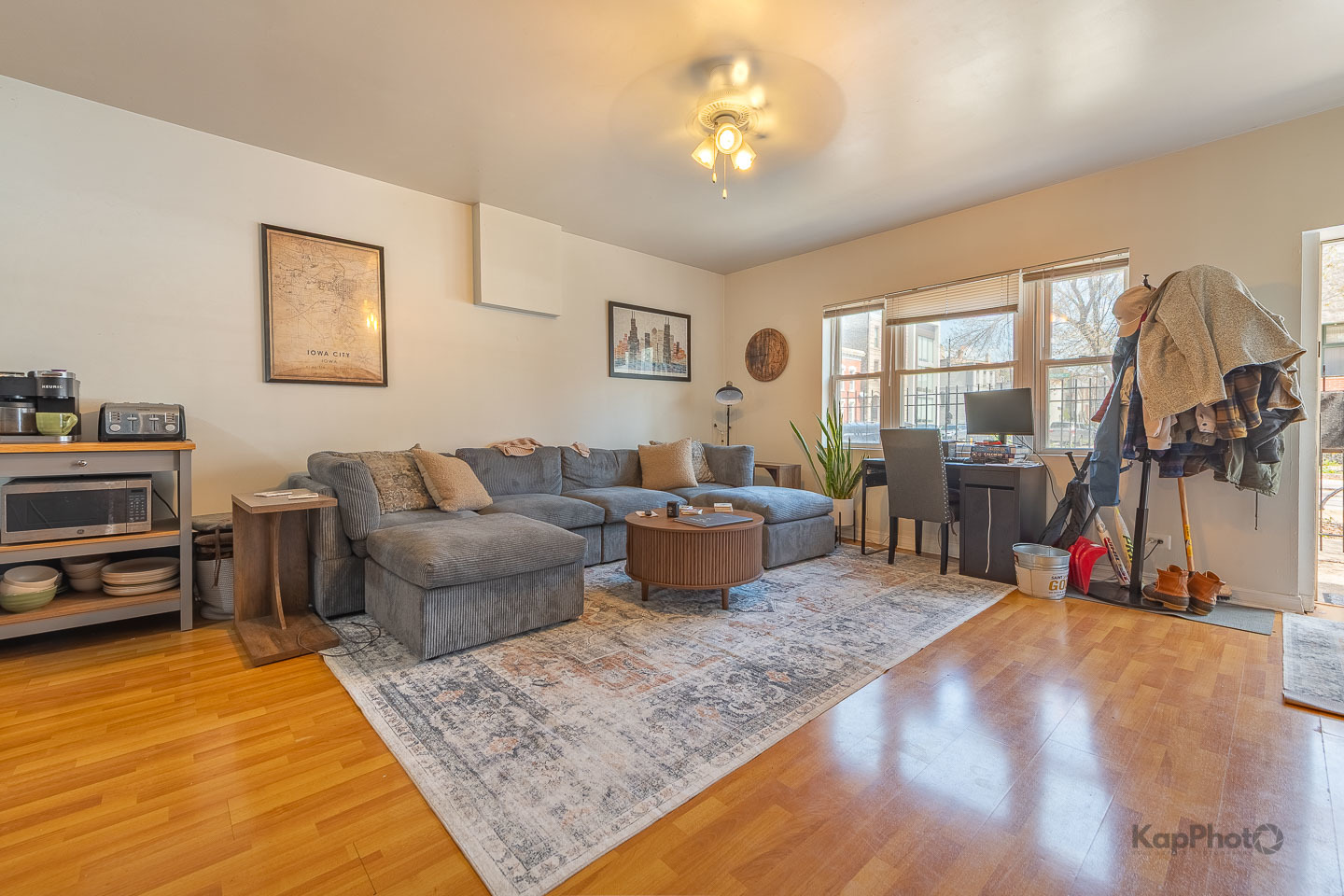 958 N Honore Street Property Photo 4