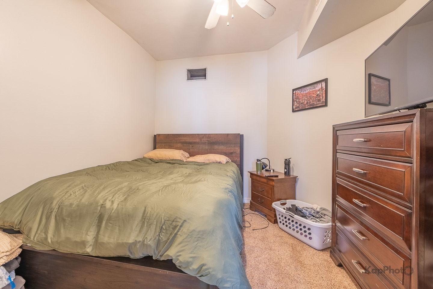 958 N Honore Street Property Photo 5