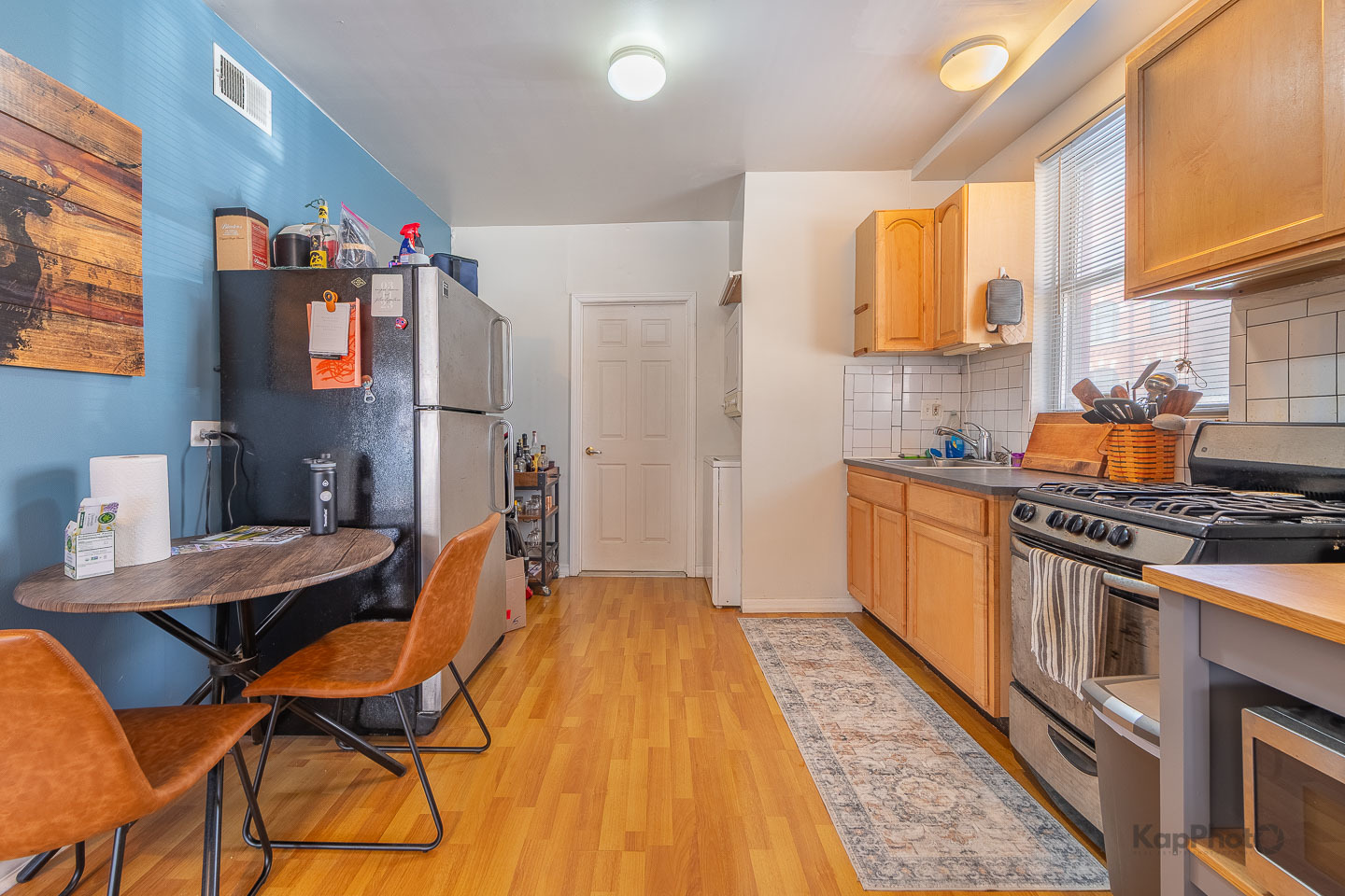 958 N Honore Street Property Photo 6
