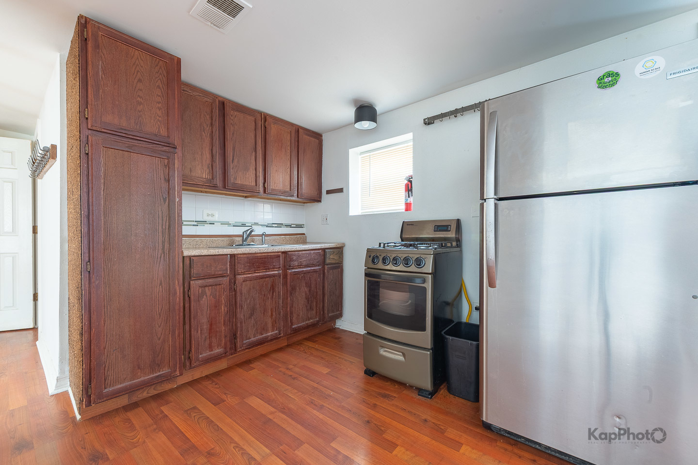 958 N Honore Street Property Photo 25