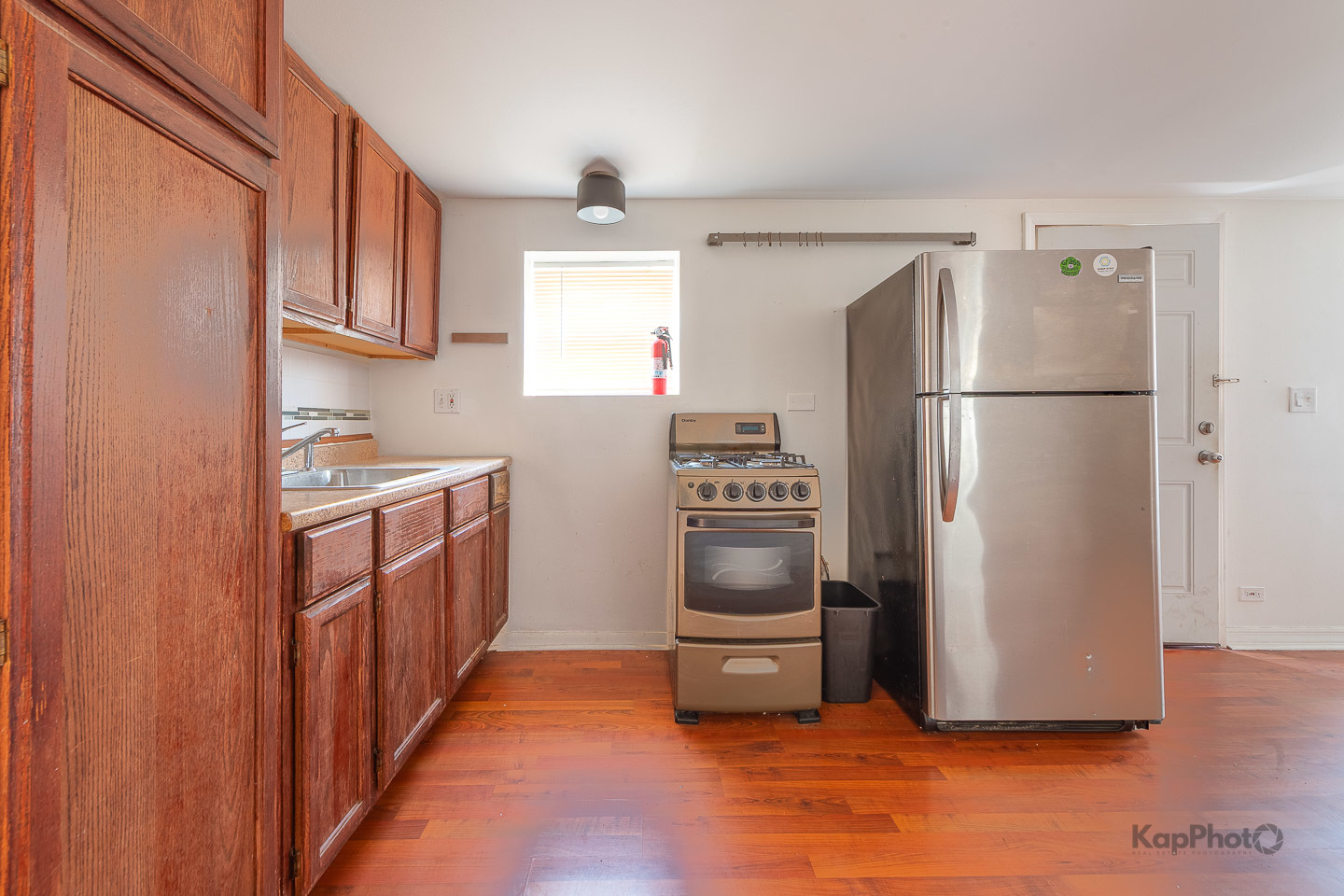958 N Honore Street Property Photo 29